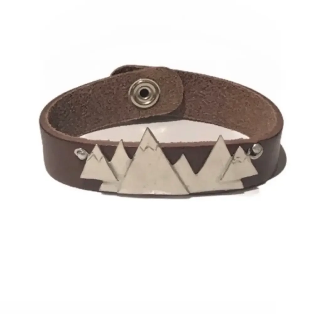 Handmade silver pewter mountain range brown 100%‎ leather cuff bracelet